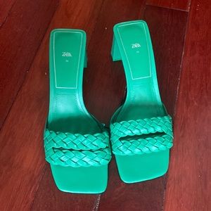 Zara braided block heel square toe slide Heels Sz 39 sandals pumps green